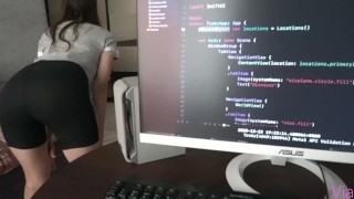 HER ASS WAS MORE INTERESTING... - Via Hub